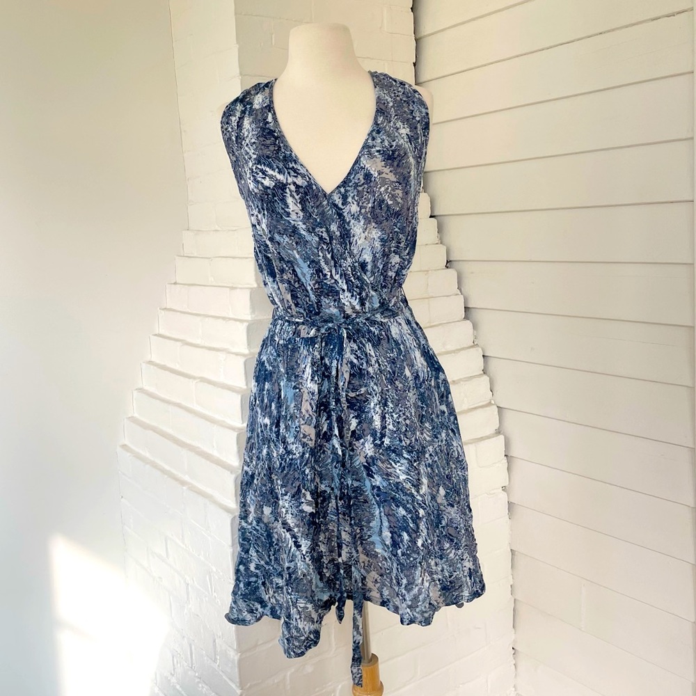 Converse V-Neck Mini Dress Small Tie Waist